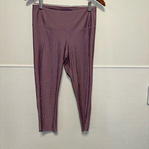 Women's Under Armour Leggings M Purple Mauve